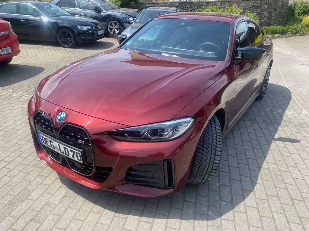 BMW i4