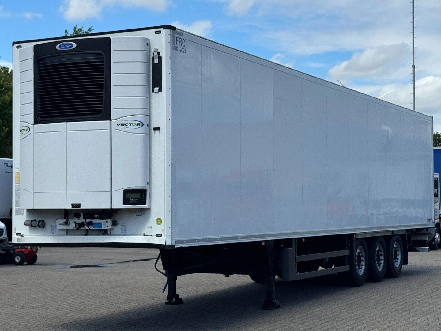 Schmitz Cargobull Carrier Vector 1550 / Rotos Disc / Lift-Axle
