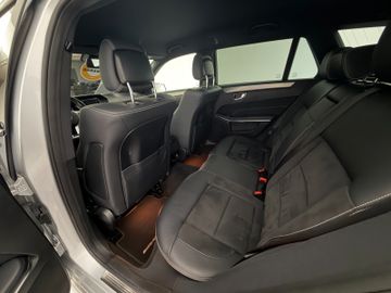 Mercedes E 200 - 11