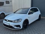 Volkswagen Golf VII R 4Motion, Akrapovic,RPerfor,Pano,Leder