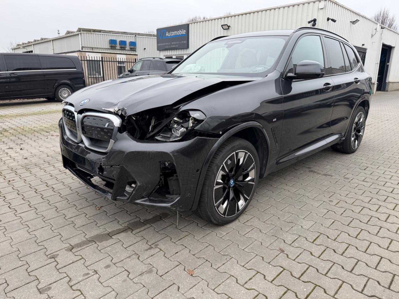 BMW iX3 M-Sport Panorama Impressive 286 PS
