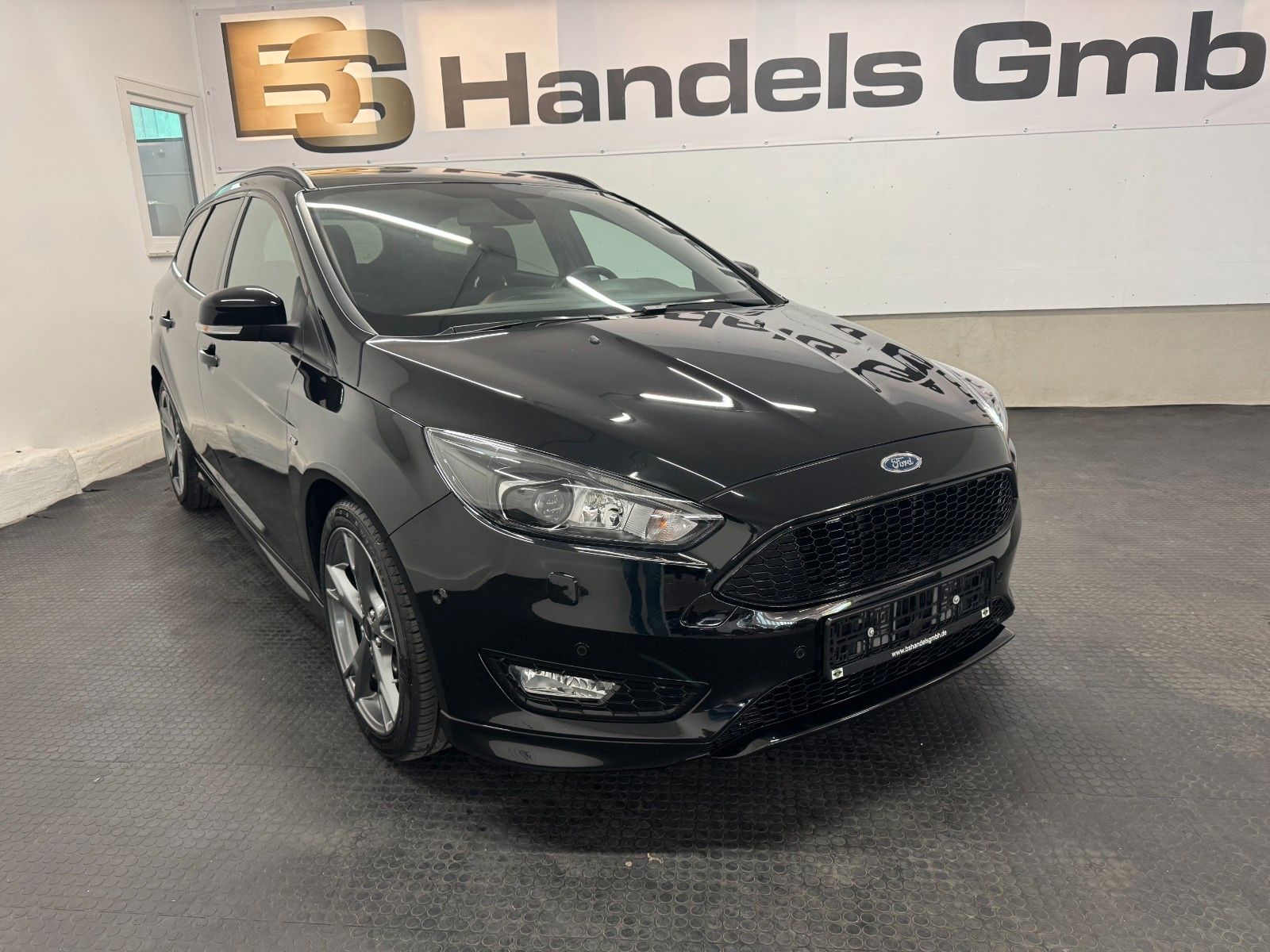 Ford Focus Turnier 1.5 ST-Line*BI-XEN*AHK*NAVI*KAM*
