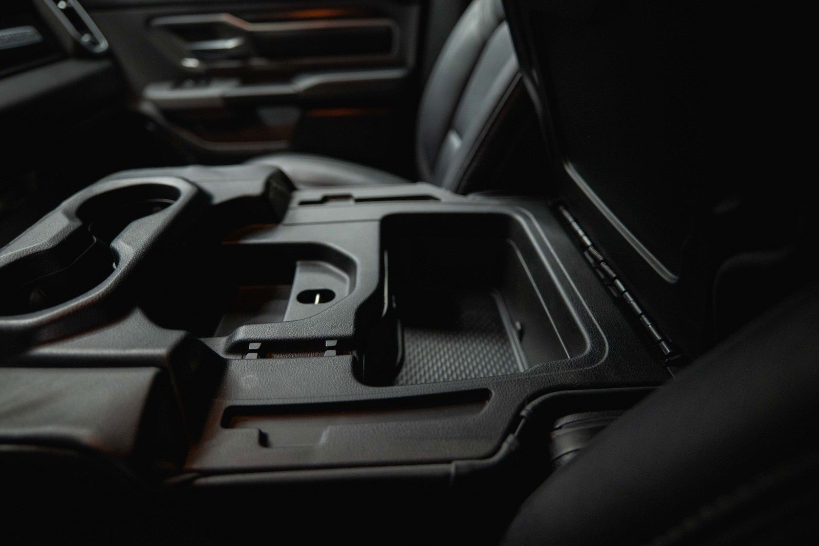 Fahrzeugabbildung Dodge RAM 5.7 V8 HEMI GEN 5 LONGBED MAXI *LED*6 Sitze*