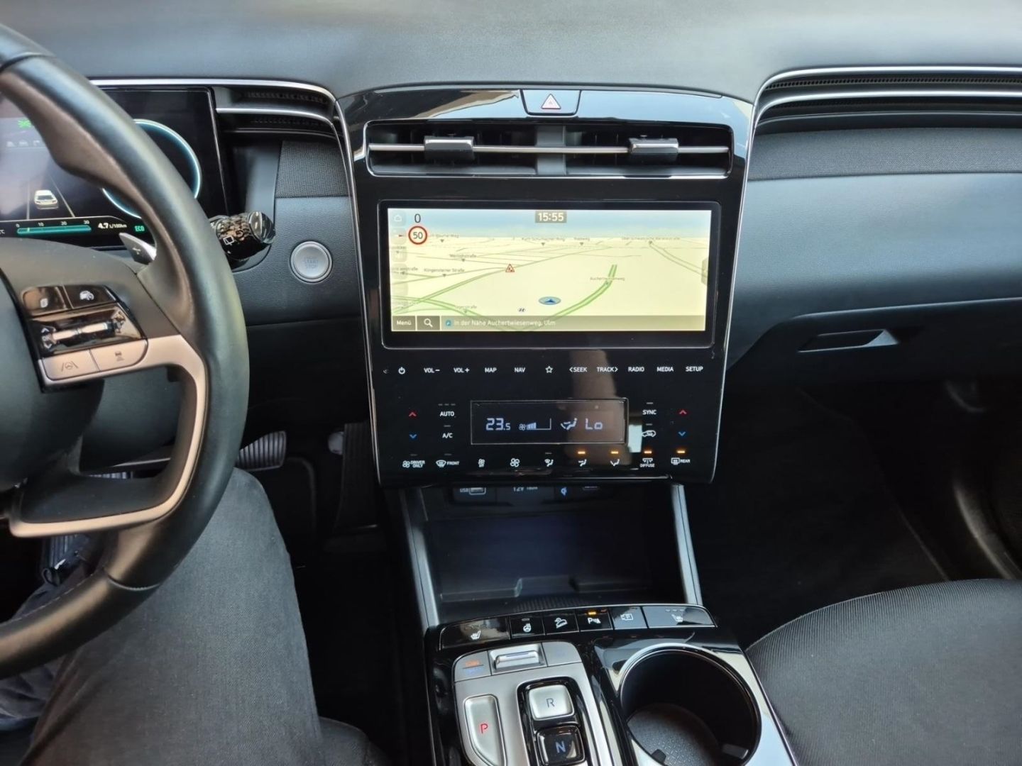 Fahrzeugabbildung Hyundai Tucson Trend Plug-In Hybrid 4WD Navi Digitales C
