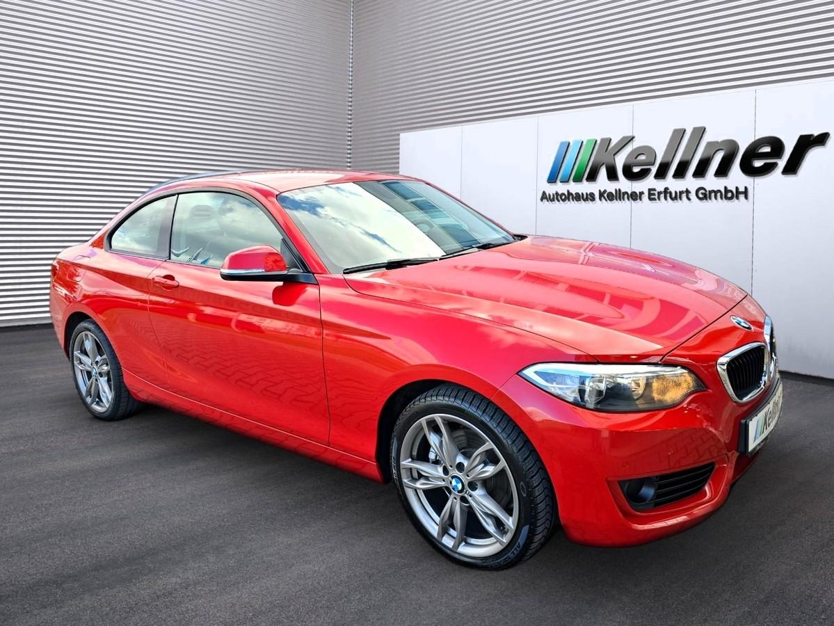 BMW 220 i Coupe*PDC vo+hi*Klimaautom*Alu*+ZV+Bordcom