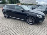 Volvo V60 Cross Country Leder Navi Kamera - Volvo V60 Cross Country aus 2015