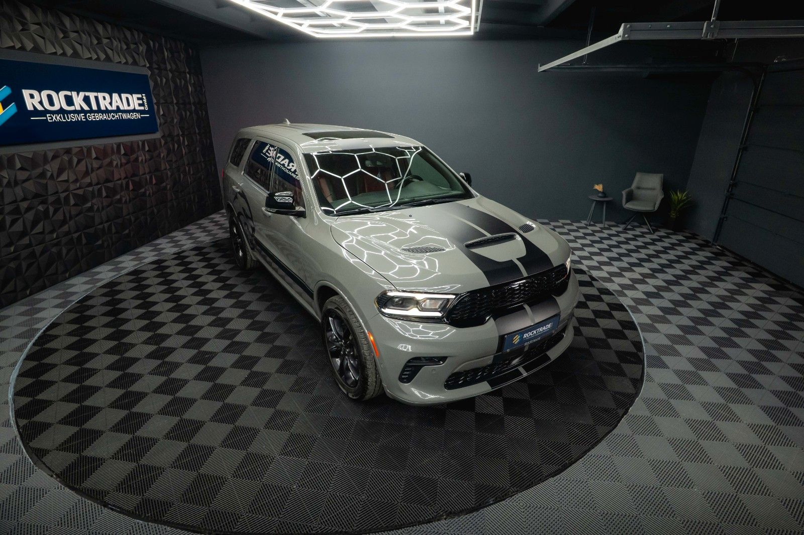 Fahrzeugabbildung Dodge Durango 5.7 V8 R/T 4x4 Night-Paket Modell 22 LED