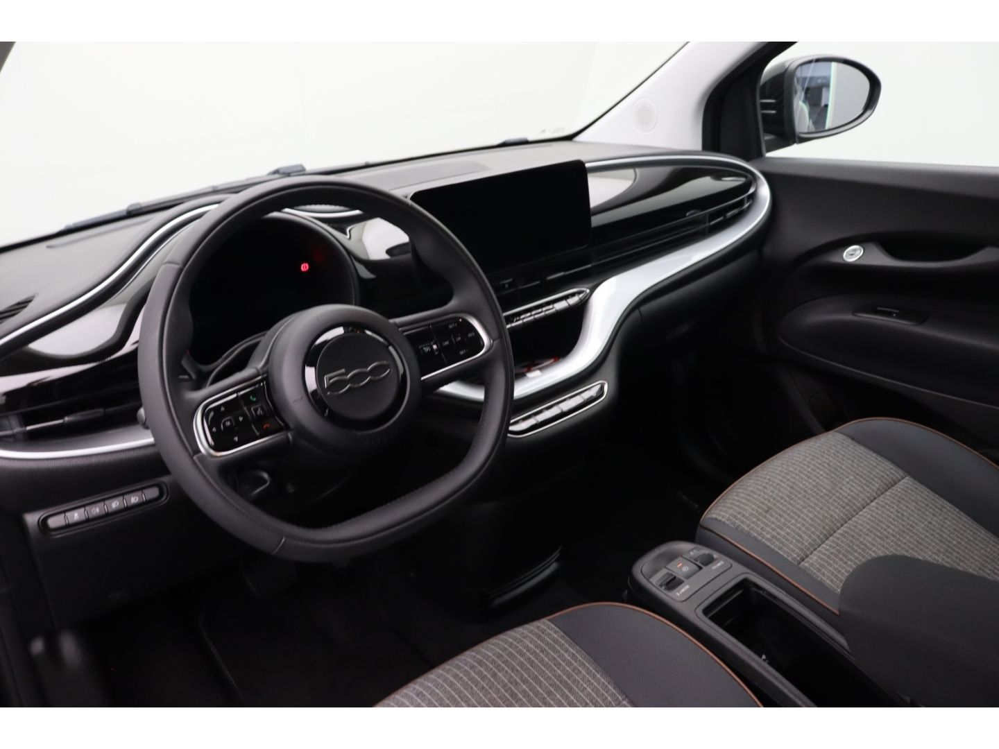 Fahrzeugabbildung Fiat 500e Neuer Icon Komfort Paket Tempomat Apple Car
