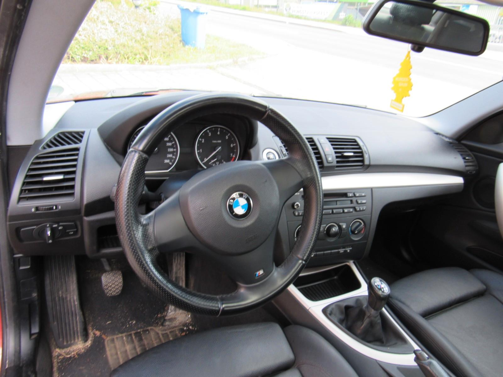 BMW 1er Coupe 120i Lederausstattung Xenon Schiebed