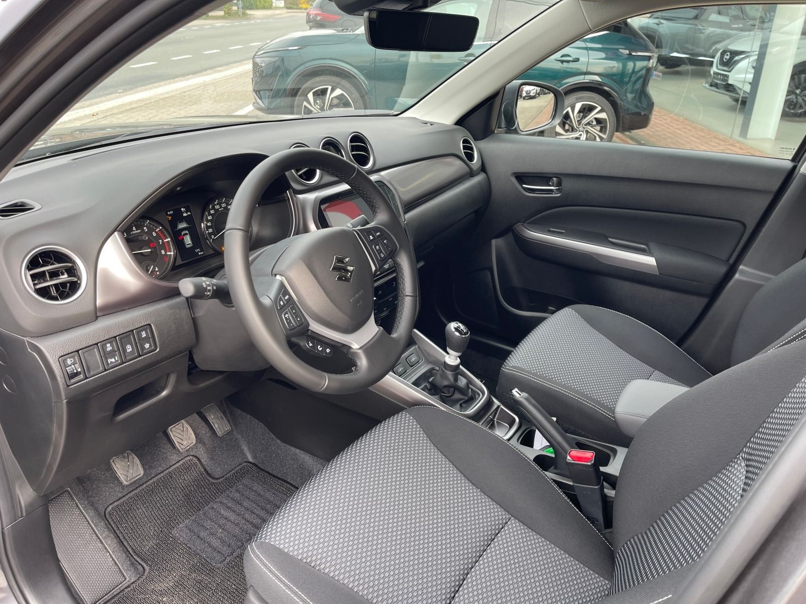 Fahrzeugabbildung Suzuki Vitara 1.4 Hybrid Komfort Klima Navi Kamera
