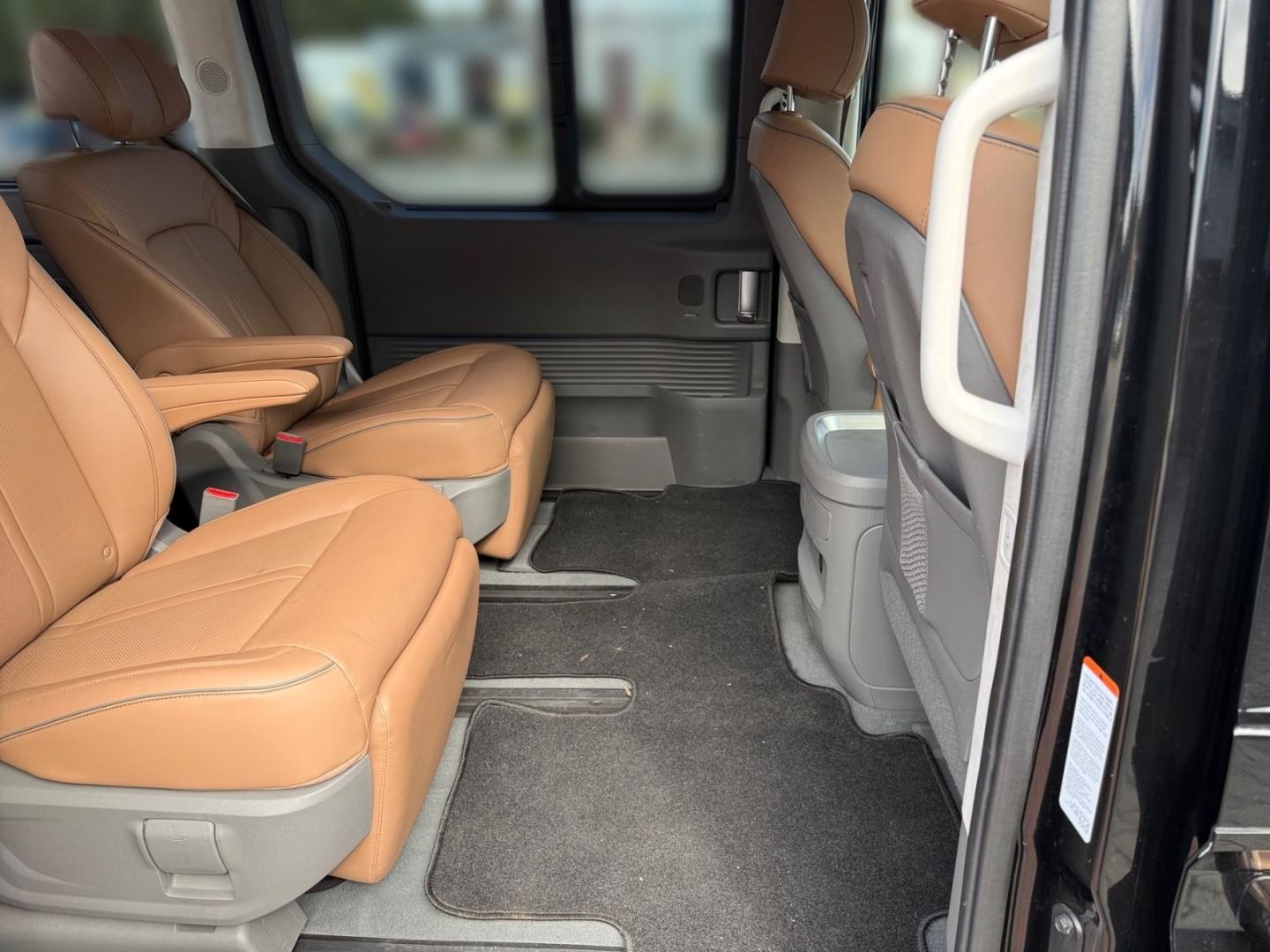Fahrzeugabbildung Hyundai STARIA Signature 2.2 CRDi 7-Sitzer BOSE+AHK+360°