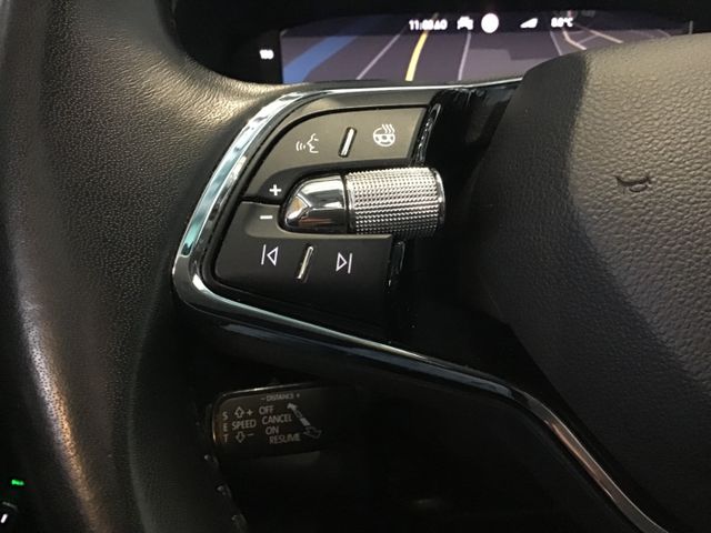 Fahrzeugabbildung Skoda Karoq Style 2.0 TDI 4x4 DSG/AHK/Navi/ACC/360°