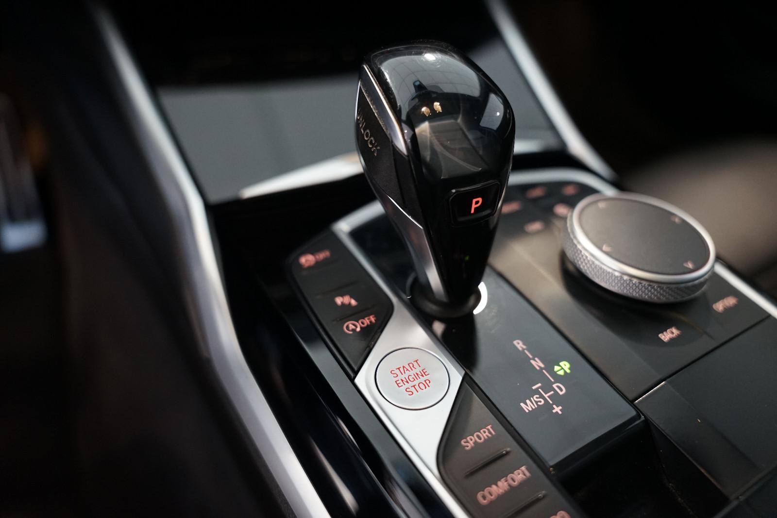 BMW M340i Touring xDrive | Laser | Pano | HuD | 19
