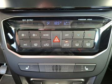 KGM Tivoli NOMAD 1.5 Navi°AC°RFK°SHZ°ALU°DAB°