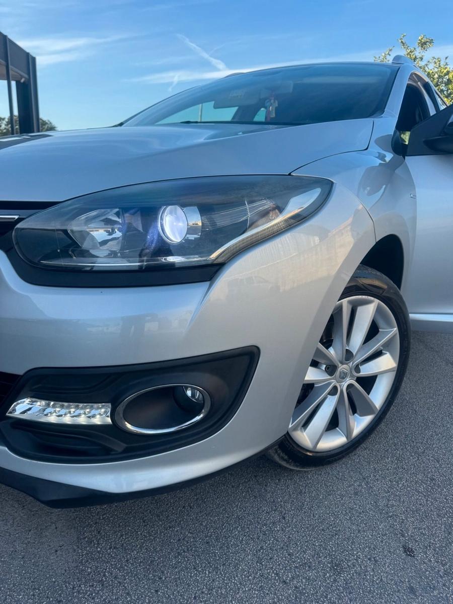 Renault Megane 2015 — photo 13