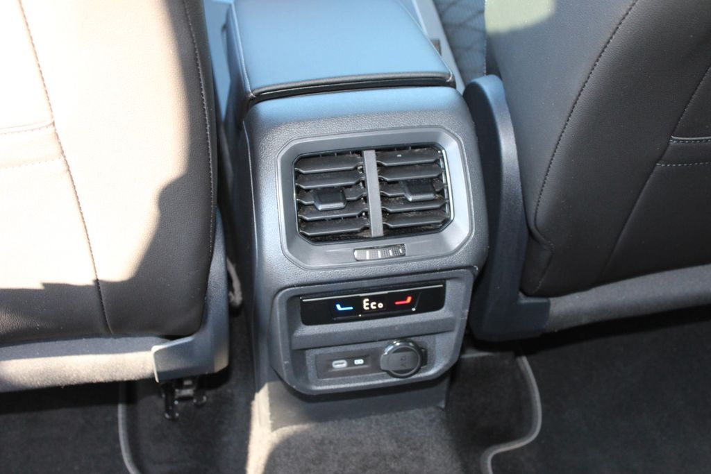 VW Tiguan R-Line 1.4 eHybrid NAVI SHZ LHZ KAMERA