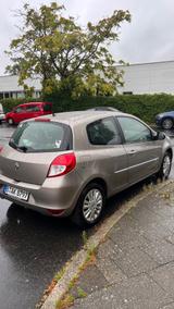 Renault Clio Expression 1.2 16V 75 Eco2 Expression - Renault Clio: Eco2