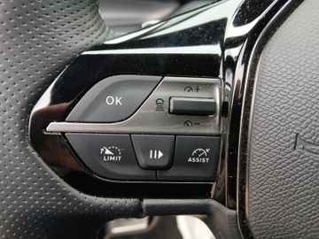 Peugeot 308 GT 1.5 BlueHDi 130 +Kam.+Navi+360+SHZ+ACC