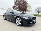 Jaguar XE  2.0D R-DYNAMIC Sport*NAVI*LED*ACC*1.HAND* - Jaguar XE in Hamburg