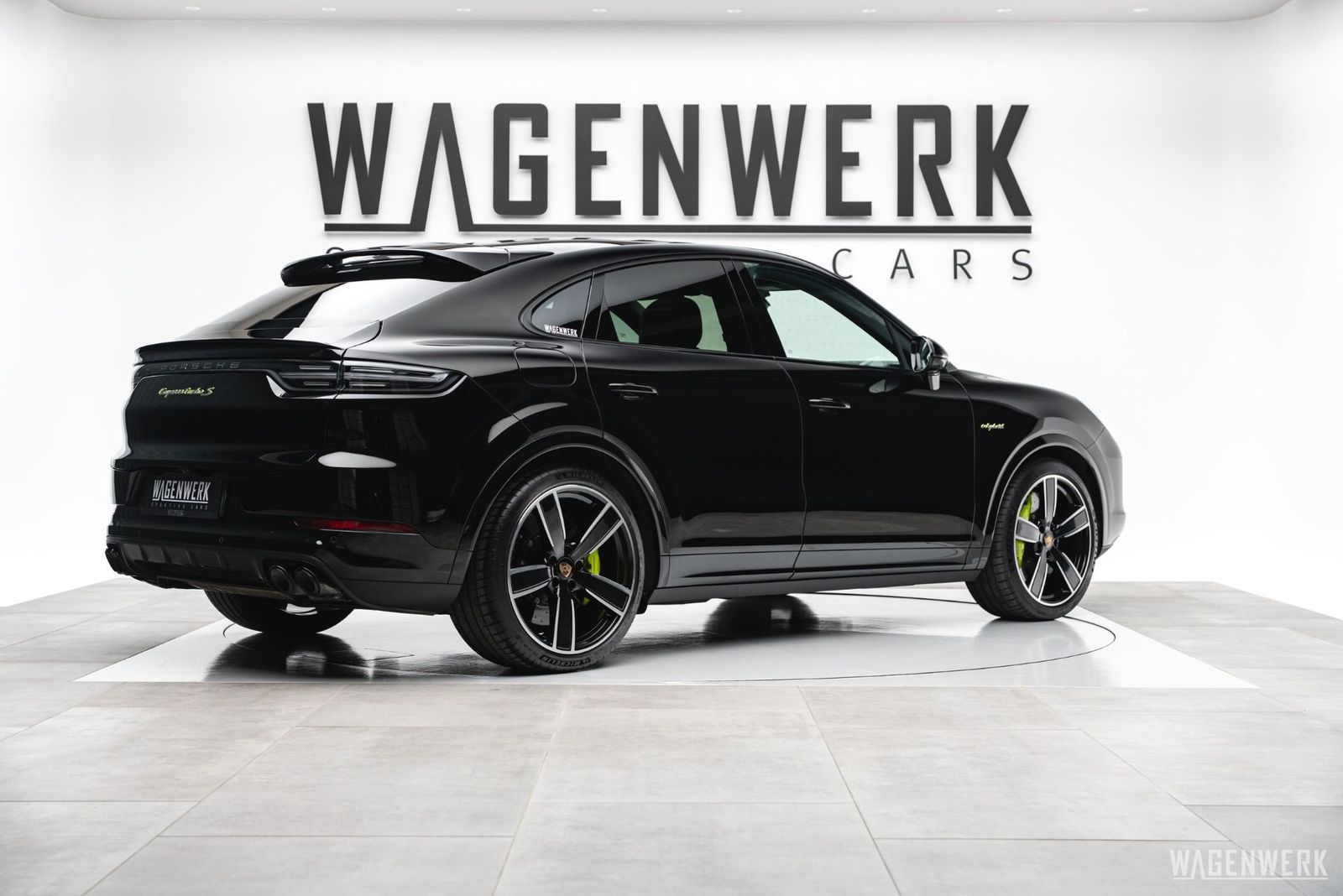 Porsche Cayenne Coupé Turbo S E-Hybrid MASSAGE AHV INNOD imagem 3
