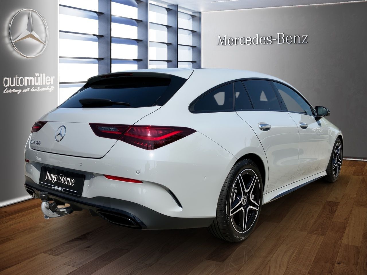 Fahrzeugabbildung Mercedes-Benz CLA 180 SB AMG+AHK+MULTIB+360+DISTR+NIGHT+LHZG++