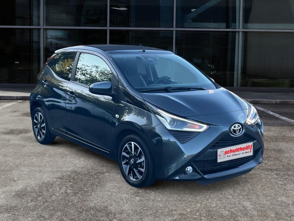 Fahrzeugabbildung Toyota Aygo x-sky