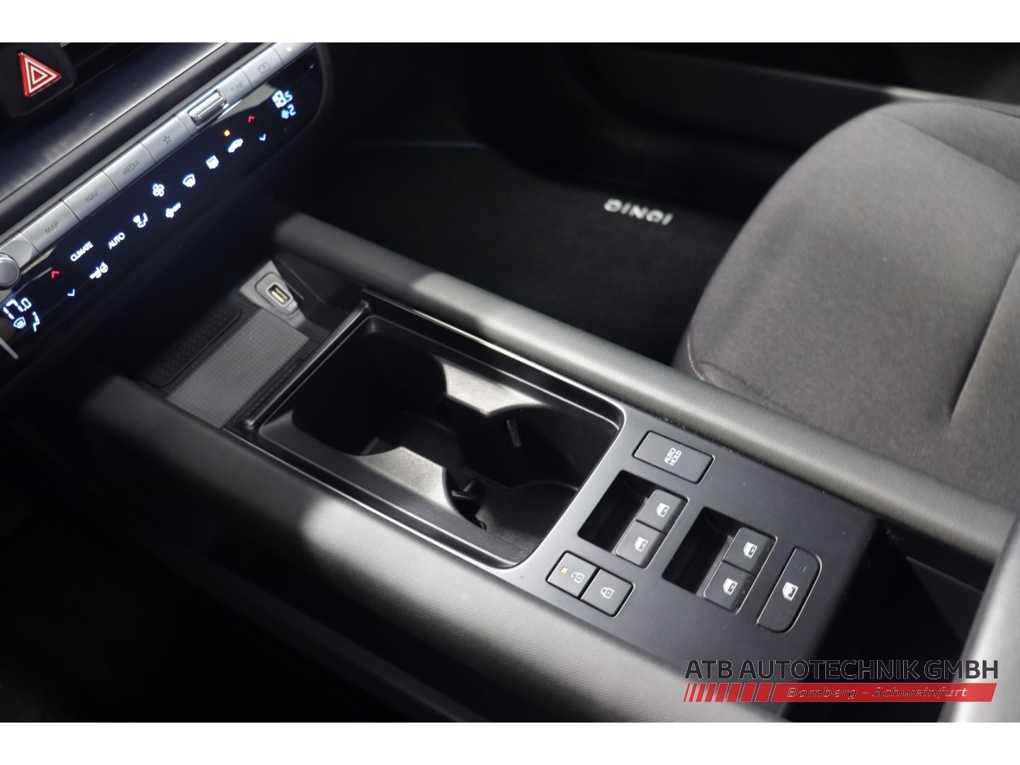 Fahrzeugabbildung Hyundai IONIQ 6 DYNAMIQ 53kWh 97,3% SOH Navi Digitales C