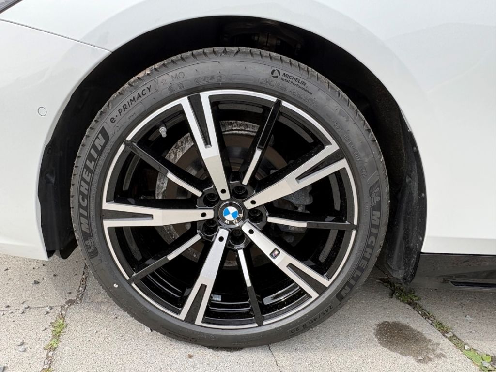 BMW 520 i Touring StandHZG AHK ParkAssisProf Har Kar foto 3