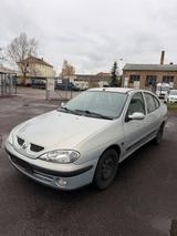 Renault Megane 1.6/Klima/2.Hand/85tkm - gebrauchte Renault Megane aus dem Jahr 2001