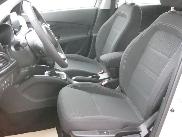 Fahrzeugabbildung Fiat Tipo Kombi Life 1.0