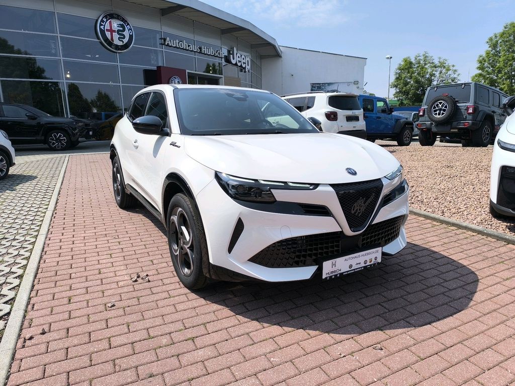 Alfa Romeo Junior Sport Speciale e-DCT6 ab 199€ mtl. Leasen