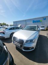 Audi Q5 2.0 TFSI tiptronic quattro - - Audi Q5 in Frankfurt (Main)
