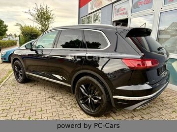 Volkswagen Touareg - 8