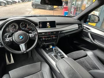 Fahrzeugabbildung BMW X5 30d *Alcantara*Pdc*Standheiz*M Sport*