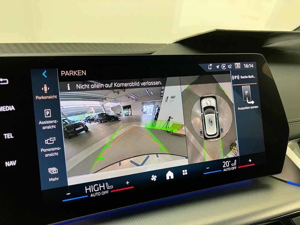 BMW 223 Active Tourer - Bild 28