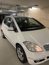 Mercedes-Benz Verkaufe Mercedes-Benz W169 in gutem Zustand. - Mercedes-Benz A-Klasse W169 mit Diesel-Antrieb