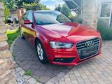 Audi A4 Avant Ambiente 2.0 TDI Automatik Navi SHZ - Audi A4 aus 2012: Kombi