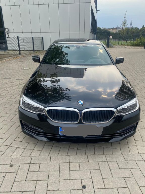 Image of BMW 530