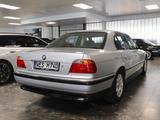 BMW 740i A - - silberne BMW 740