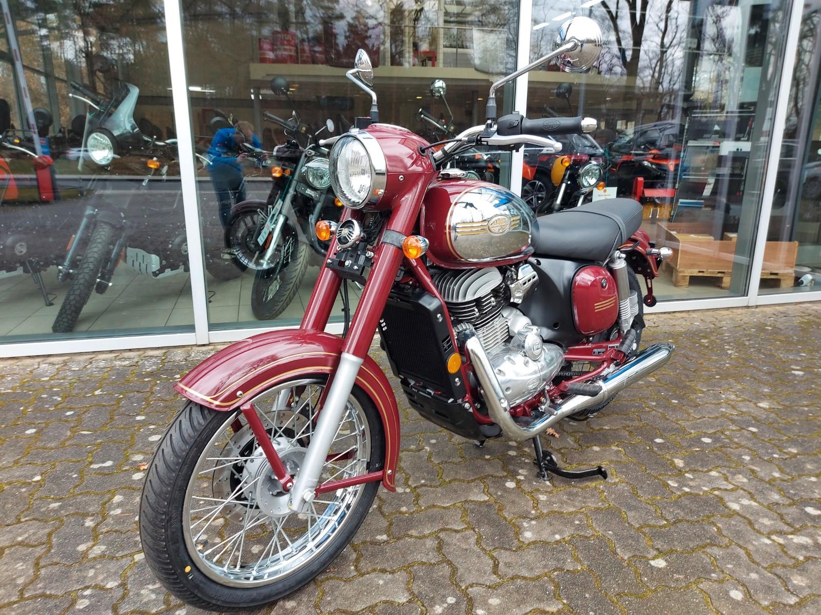 Jawa 300 CL EZ: 07/2021 - 4.000 km