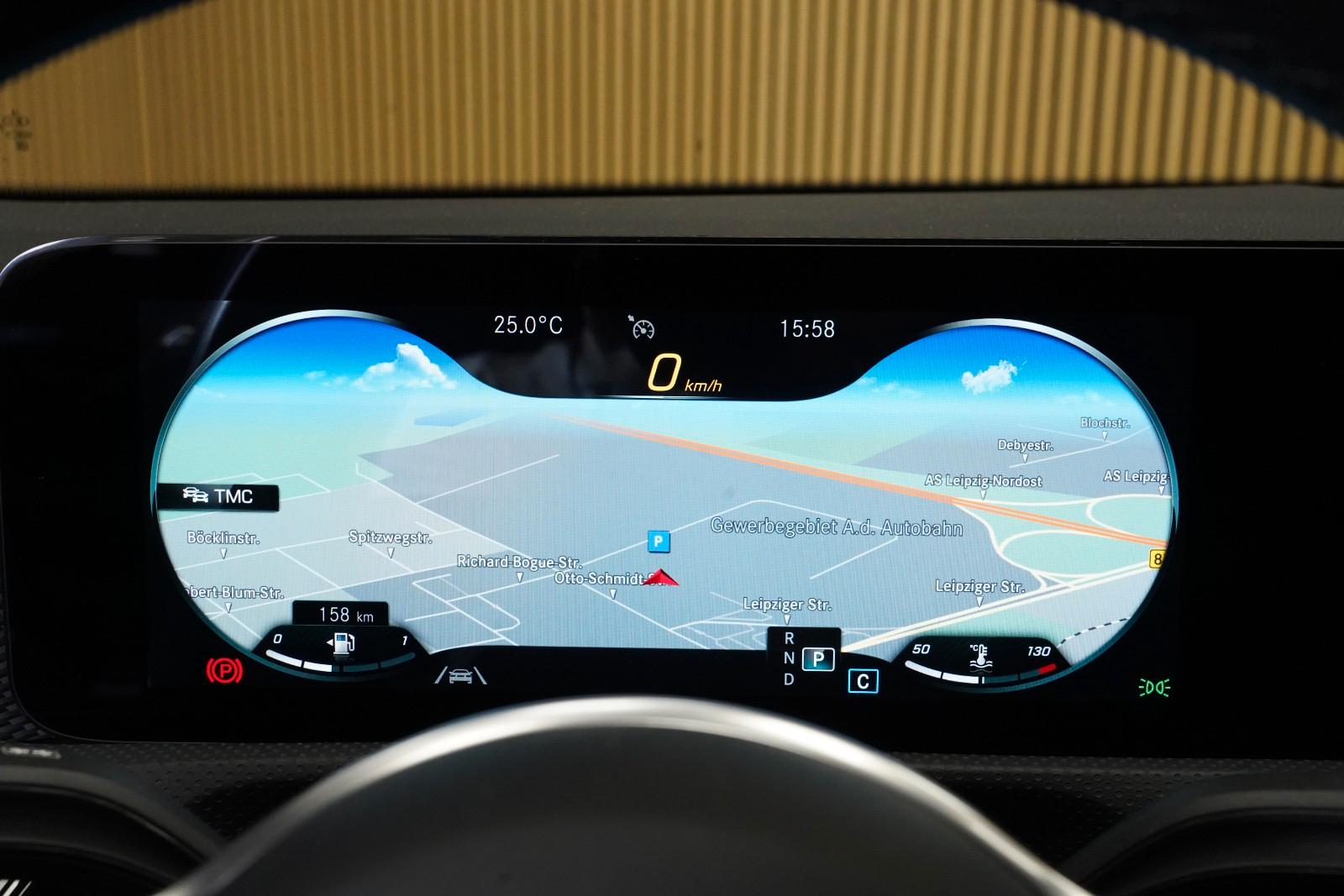 Mercedes-Benz A 250 +LED+MBUX+CARPLAY+DAB+CARBON+AUG. REALITY+