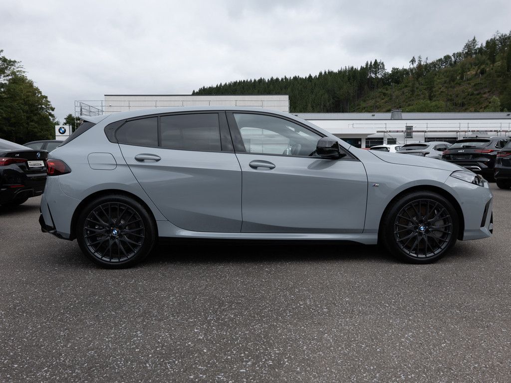 BMW 135 xDrive HUD 360° LED NAVI M Technik Paket II foto 5