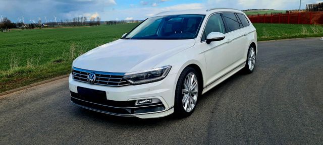 Volkswagen VW Passat Variant DSG R-Line AHK