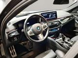 BMW M550i xDrive Limousine Driv.Assist.Prof Head-Up - BMW M550: 550d