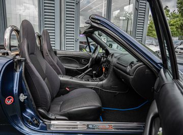 Fahrzeugabbildung Mazda MX-5 1.6 i Roadster |KLIMA|RADIO/CD|SPORTSITZE