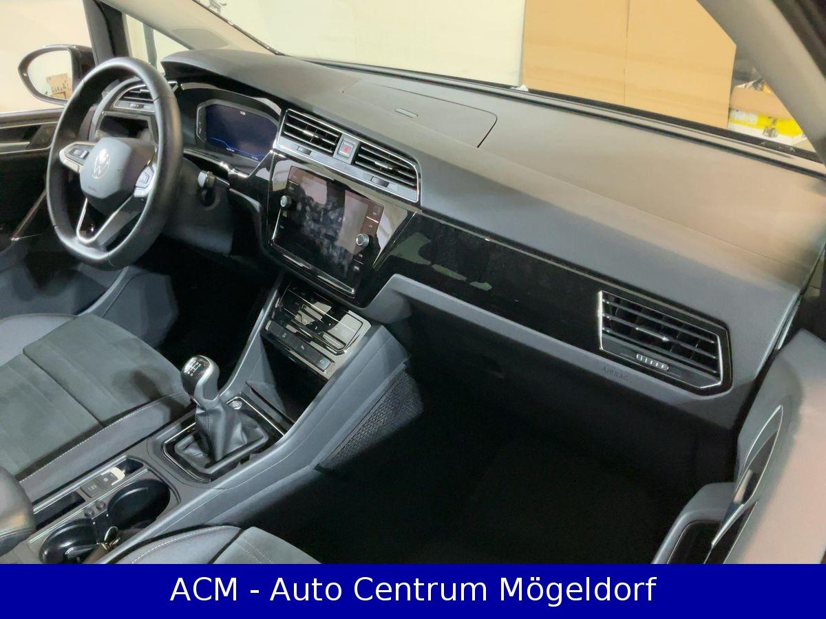 Volkswagen Touran 1.5 TSI Highline 1.Hand*IQ-Light*ACC*RFK