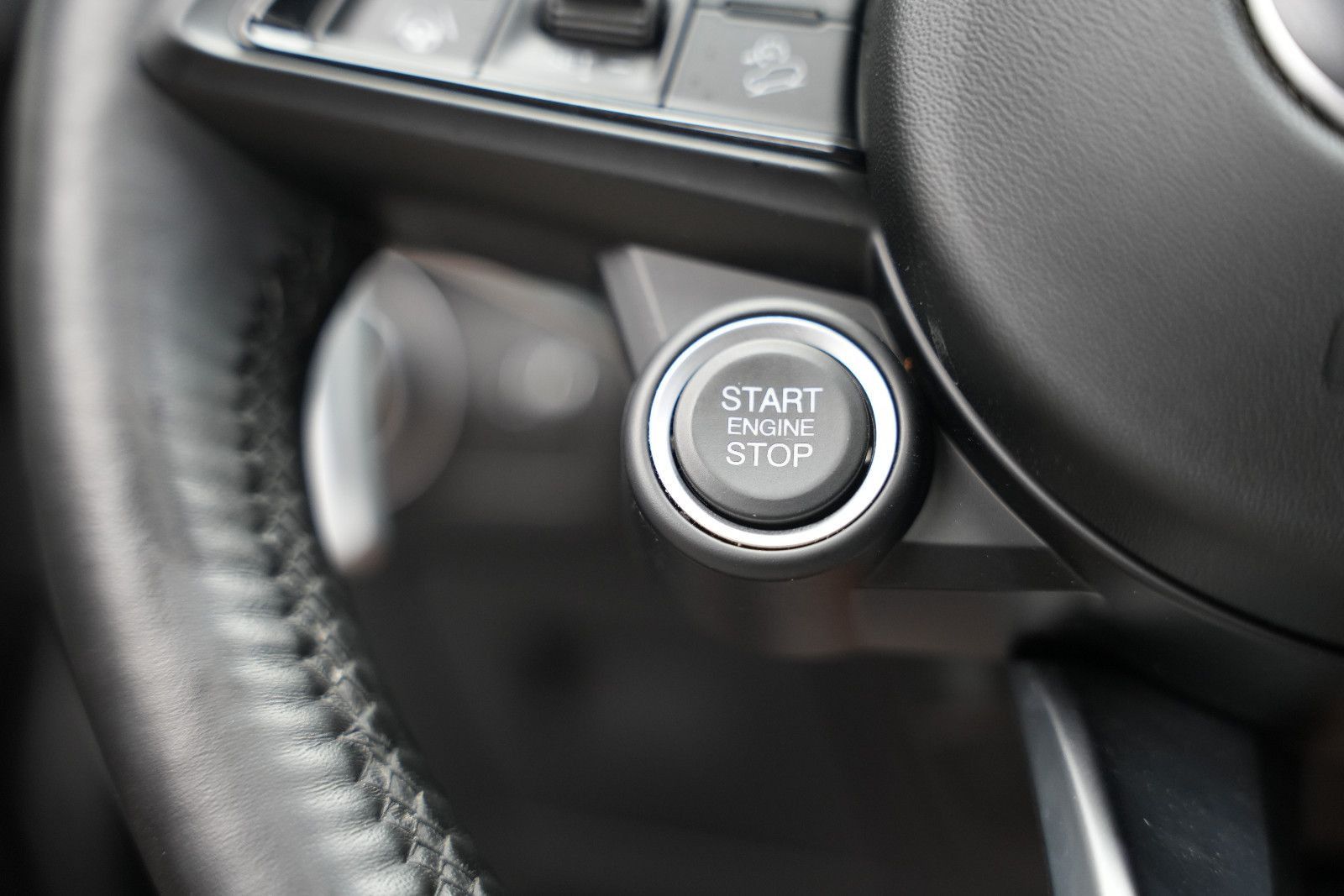 Fahrzeugabbildung Alfa Romeo Stelvio Veloce*Panorama*Harman&Kardon*Memory*Kam