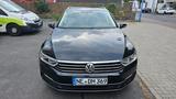 Volkswagen Passat 2.0 TDI SCR Highline - VW Passat Gebrauchtwagen in Düsseldorf