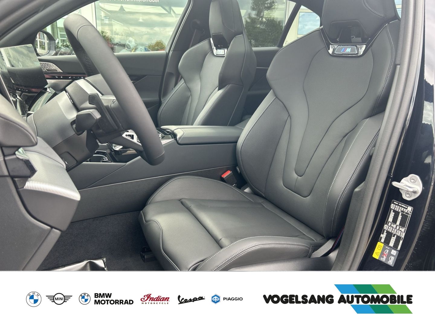 Fahrzeugabbildung BMW 550 e xDrive M Sport Park-Assistent Sportpaket H