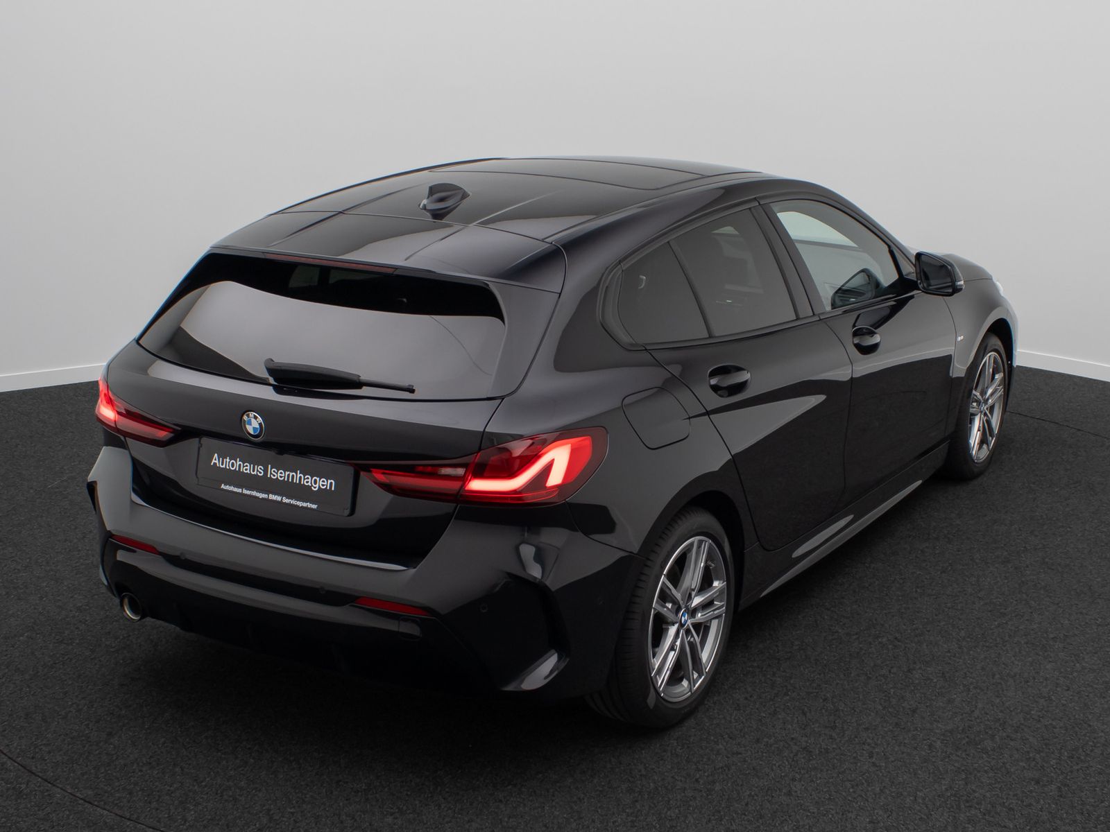 Fahrzeugabbildung BMW 118i M Sport HiFi Kamera DAB Panorama Komfort